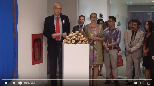 (Tiếp) Phạm Lực trong buổi ra mắt tại Đại sứ quán Đan Mạch